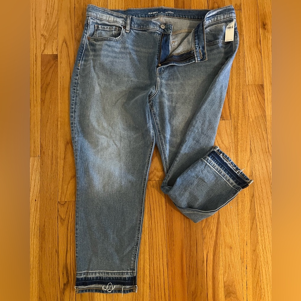 NWT Old Navy Mid-Rise Boyfriend Jeans